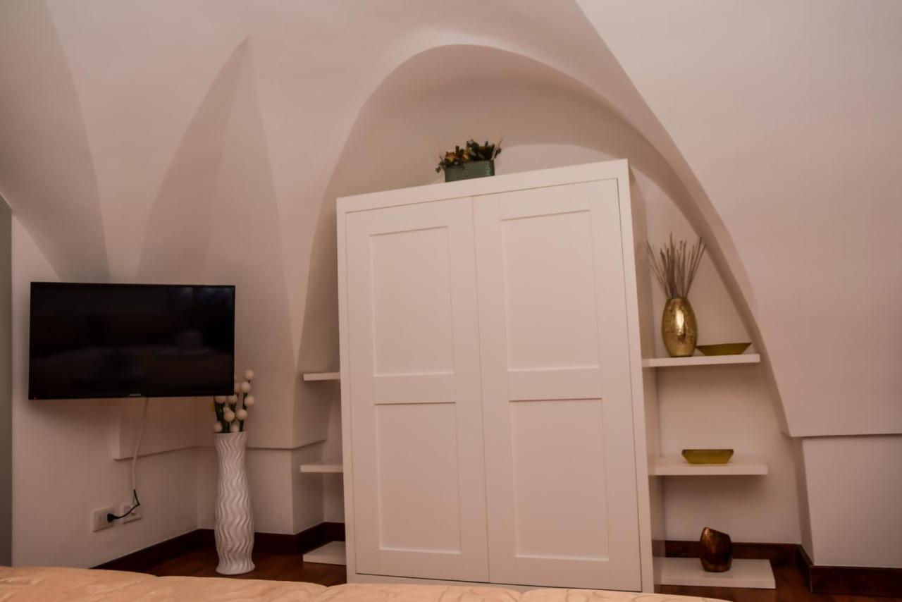 Ferrante D'Aragona Rooms Lecce Zewnętrze zdjęcie