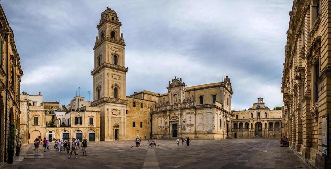 Ferrante D'Aragona Rooms Lecce Zewnętrze zdjęcie